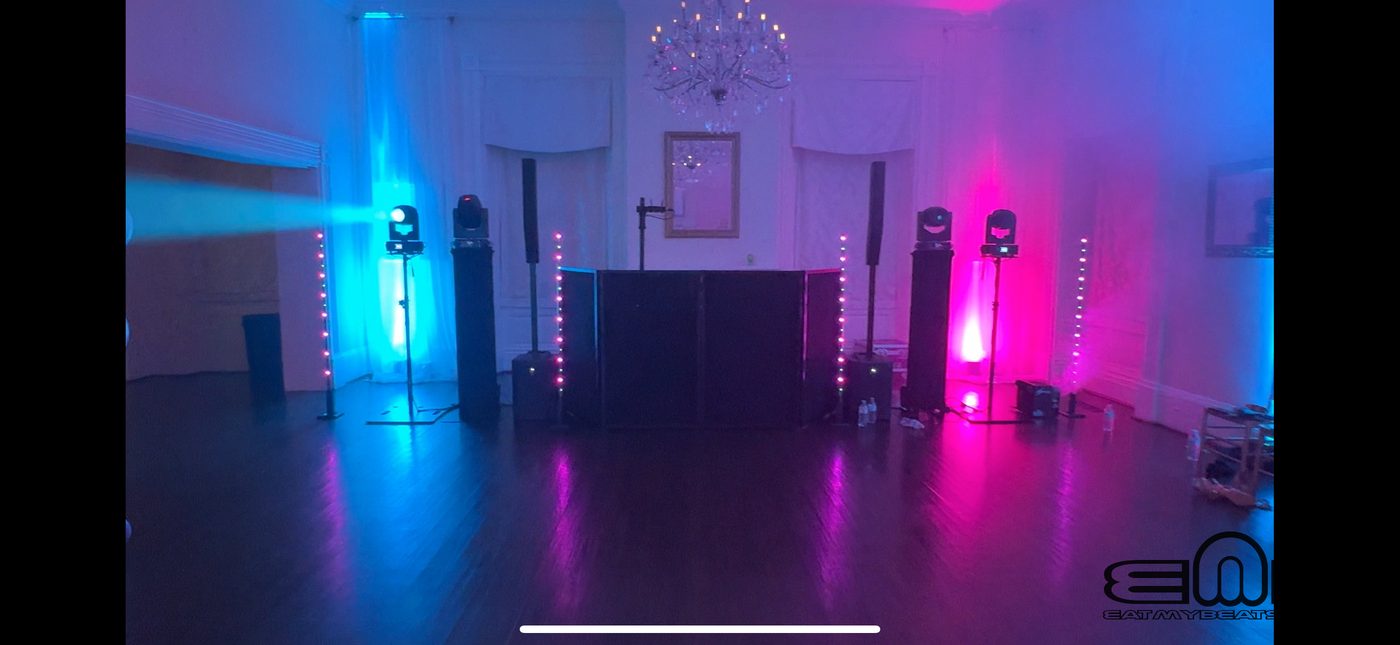 EatMyBeats DJ Service photo booth setup